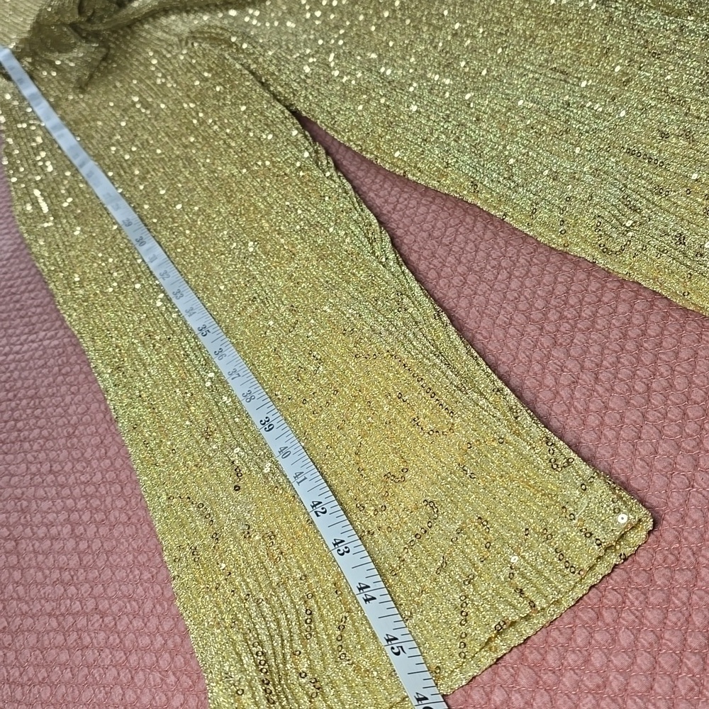 Chelsea & Violet Gold Short Puff Sleeve Sequin Embellished Jumper Medium - Picture 10 of 16